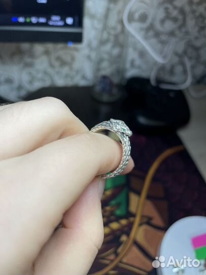 Серебряное кольцо