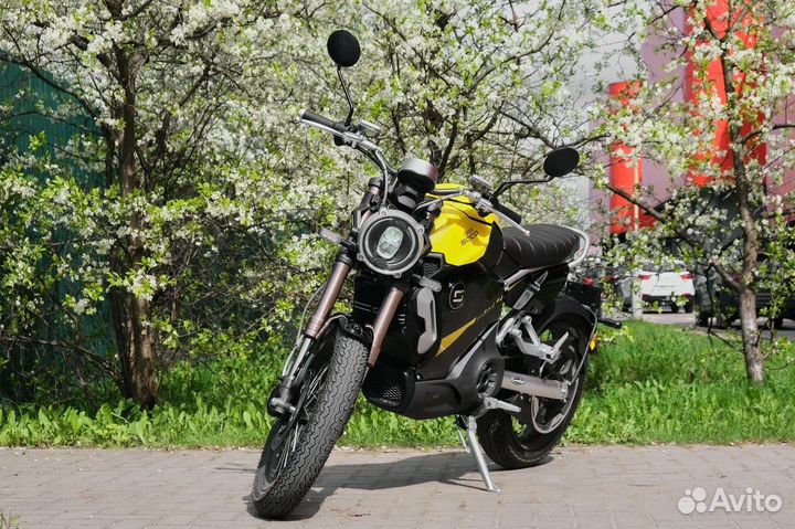 Электромотоцикл Super Soco TC Max
