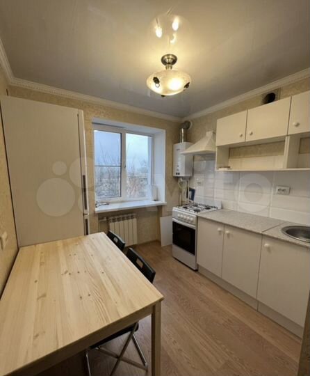 2-к. квартира, 43 м², 5/5 эт.