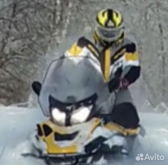 Ski-Doo Tundra WT 550