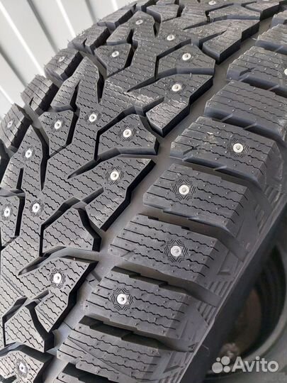 Aplus A703 285/60 R18 116T