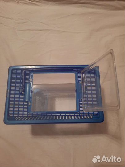 Контейнер для переноски аквариумных рыбок