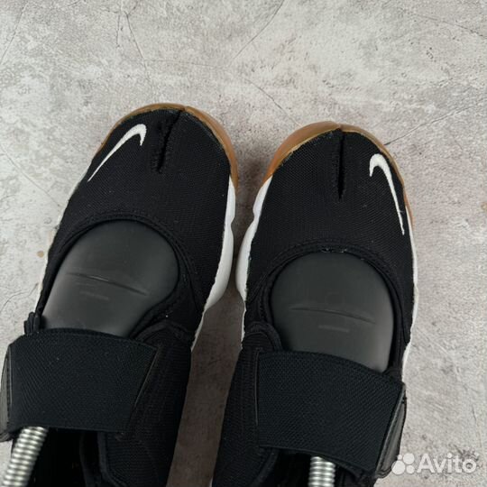 Кроссовки Nike Air Rift