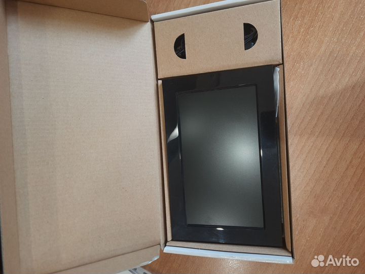 Цифровая фоторамка новая