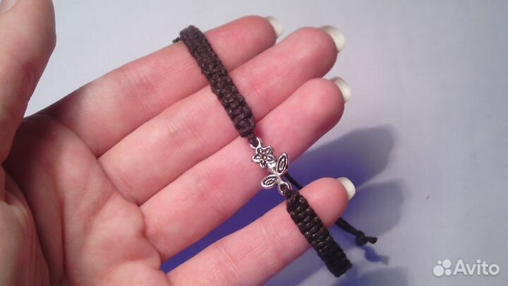 Браслеты из шнуров в наличии и на заказ
