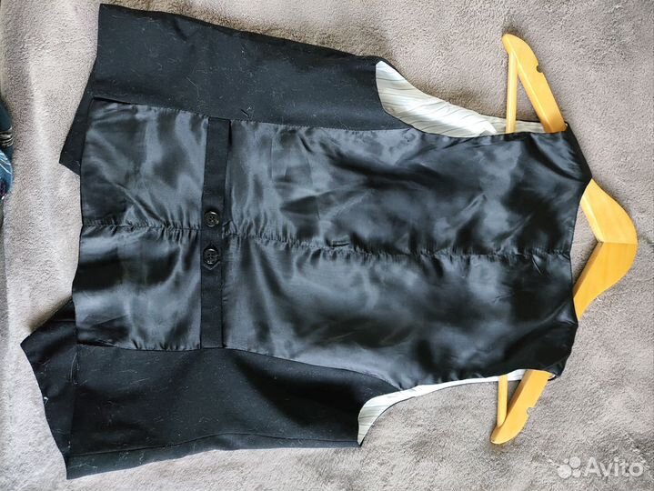 Жилеты женские