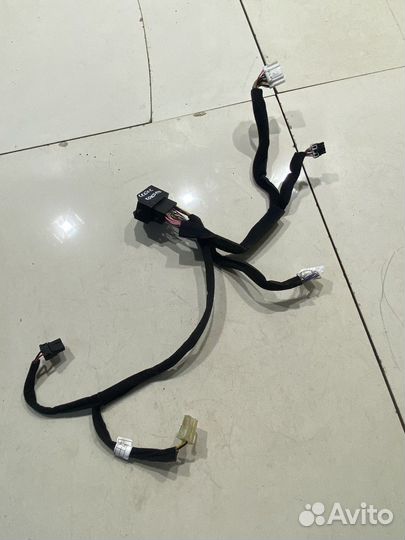 Электропроводка центральной консоли (Kia Seltos)