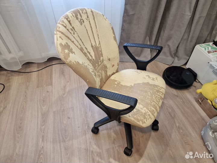 Офисный стул компьютерный