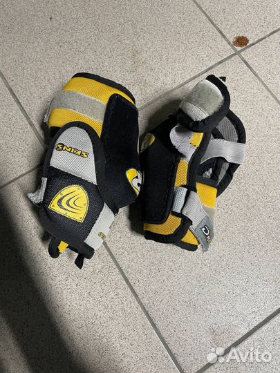 Шорты детские хоккейные CCM 08 JR-M + Налакотники