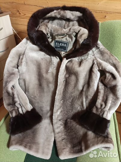 Шуба мутоновая с капюшоном 48 50 отделка норка