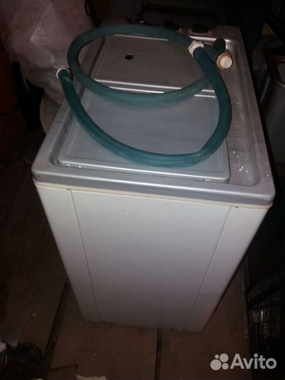 Продам стиральную машину 