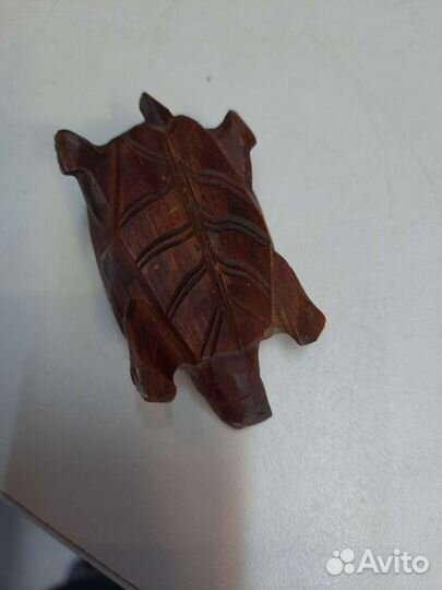 Черепаха из дерева