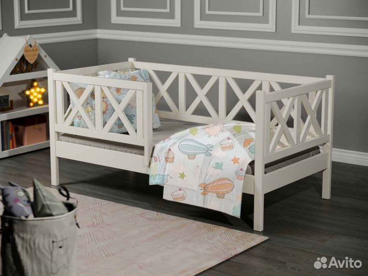 Кроватка с бортиком берёза софа для малыша
