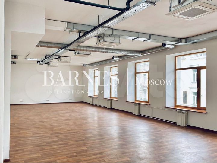 Здание 3697,6 кв.м. на Арбате