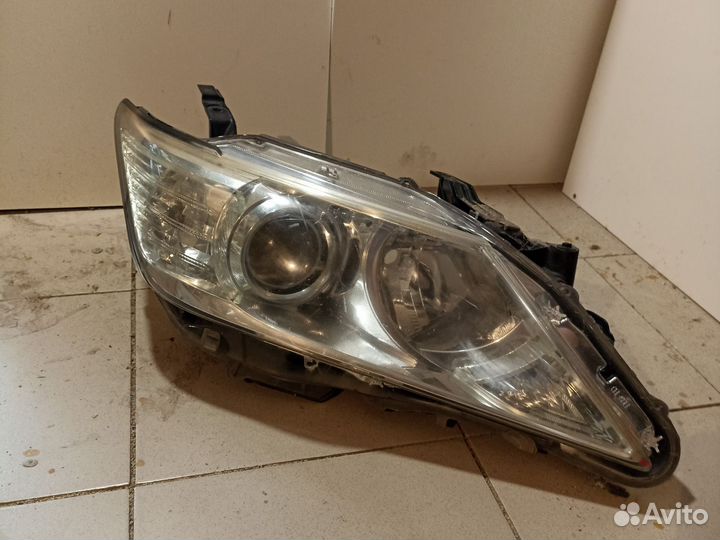 Фара Toyota Camry 7 XV50 2011-2014