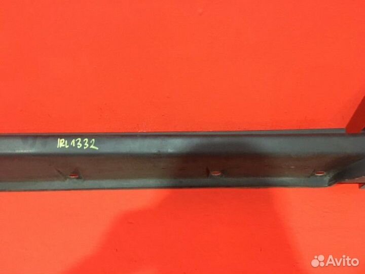 Накладка порога наружняя передняя правая Jeep