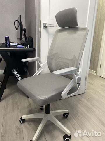 Офисное-компьютерное кресло