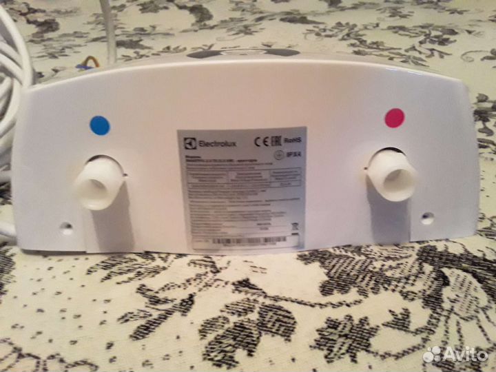 Водонагреватель проточный Электролюкс 5.5