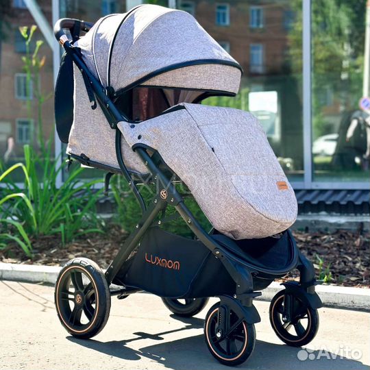 Прогулочная коляска Luxmom609