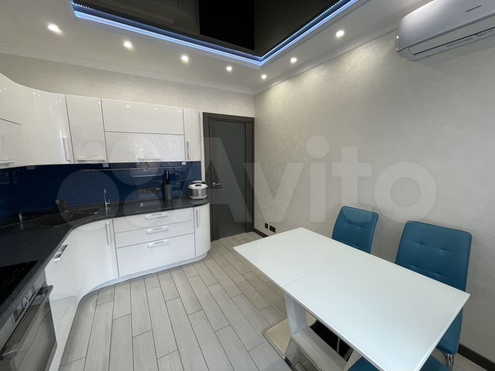 3-к. квартира, 85 м², 15/17 эт.