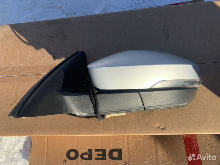 Skoda Octavia Зеркало заднего вида левое