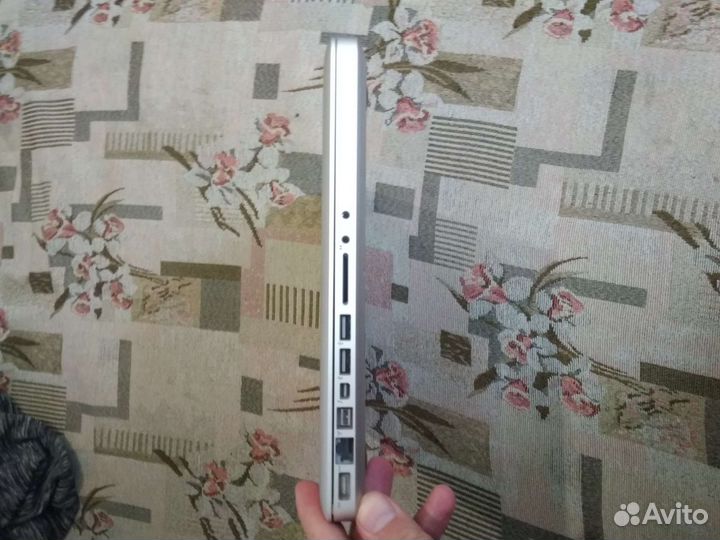 Apple MacBook Pro 15 2011 i7 8gb