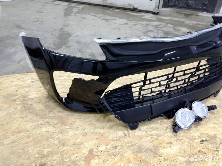 Бампер передний Kia Rio 4 чёрный