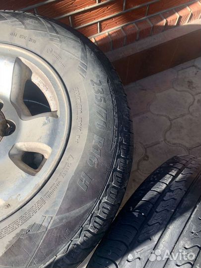 Acustica Challenger 235/70 R16