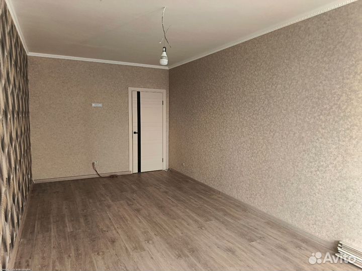 Поклейка обоев