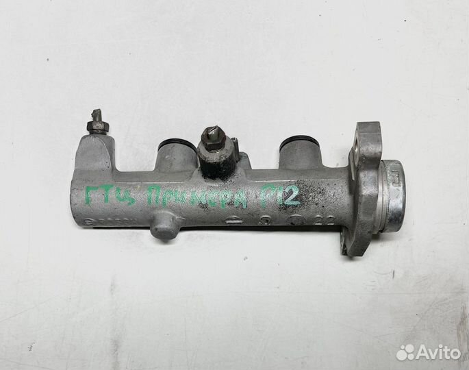 Главный тормозной цилиндр Nissan Primera p12