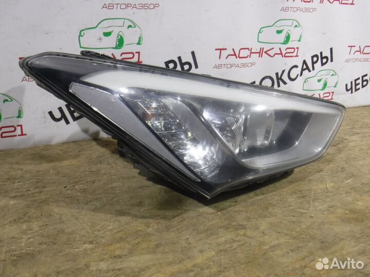 Фара правая Hyundai Santa Fe 3 (2012-2015) галоген