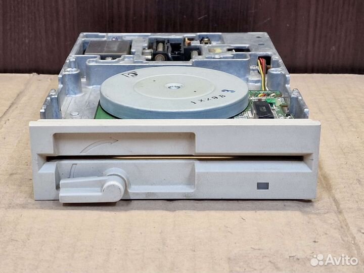 Nec FD1157C 13.3CM 5.25