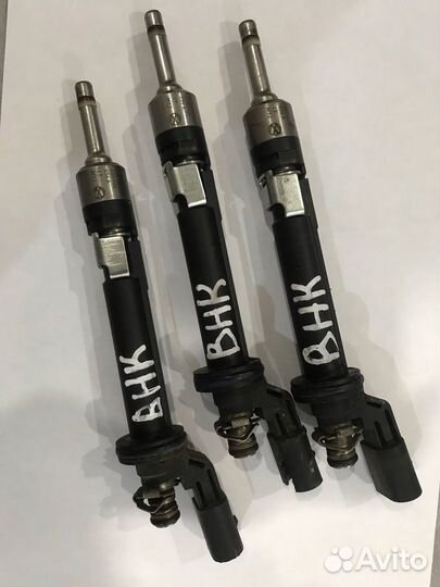 Форсунка бензиновая Volkswagen Touareg BHK 3.6 FSI