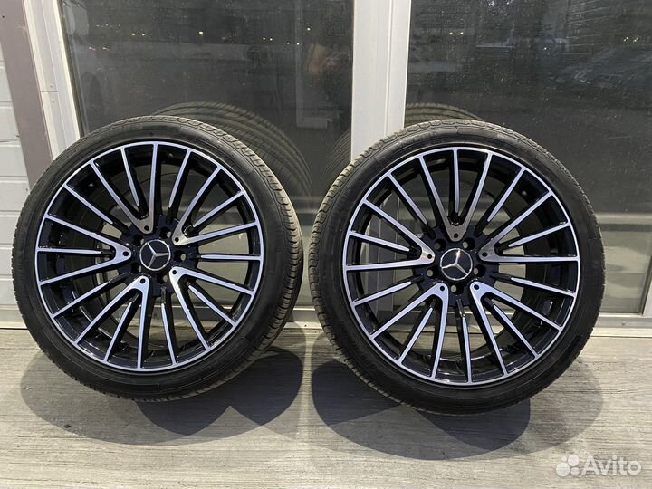 Комплект разношироких колёс R19 на Mercedes amg