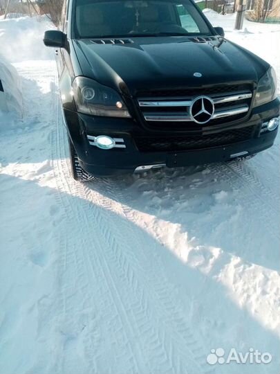 Оренда свадебного авто Mercedes Benz