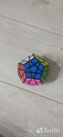 Кубики-рубики: классический, мегаминкс, ромб
