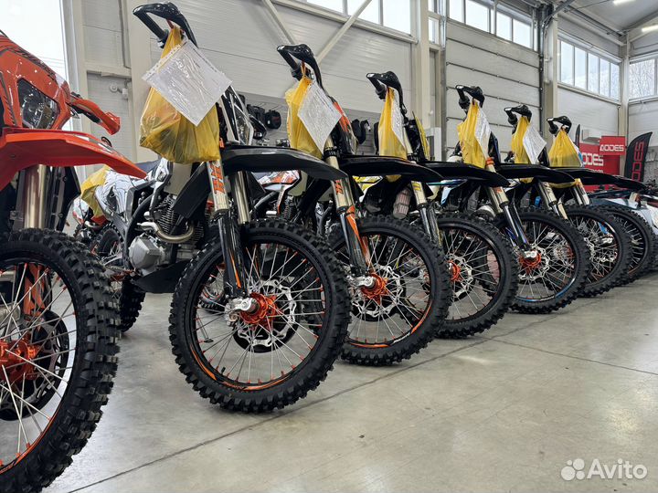 Мотоциклы JHL в Сургуте в наличие