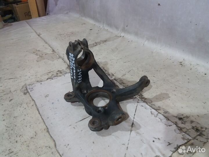 Шкода Октавия A7 2013- Кулак правый 24773