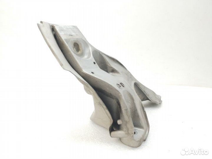 Кронштейн двигателя правый Bmw X5 E70 3.0 2007