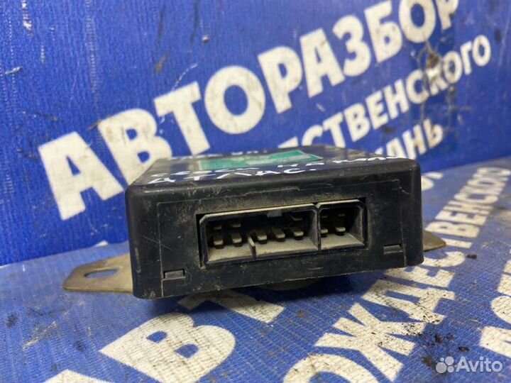 Блок управления свечами накала. Nissan Atlas