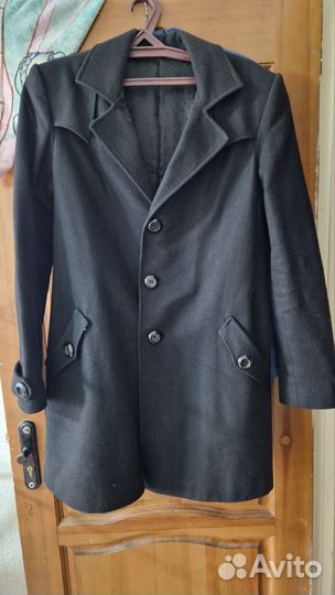 Пальто мужское 46