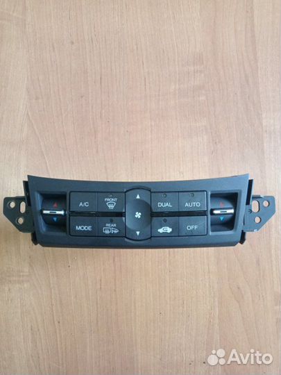 Блок управления климат-контролем Honda Accord