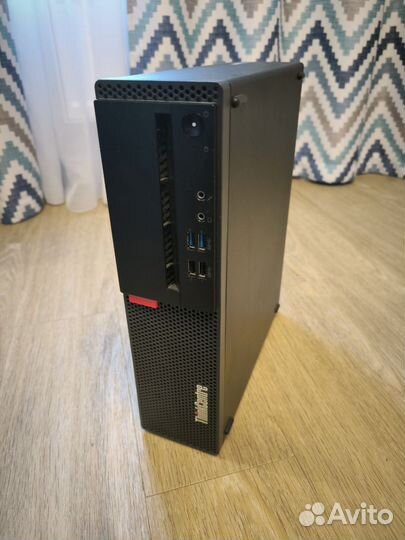 Lenovo Thinkcentre M715s