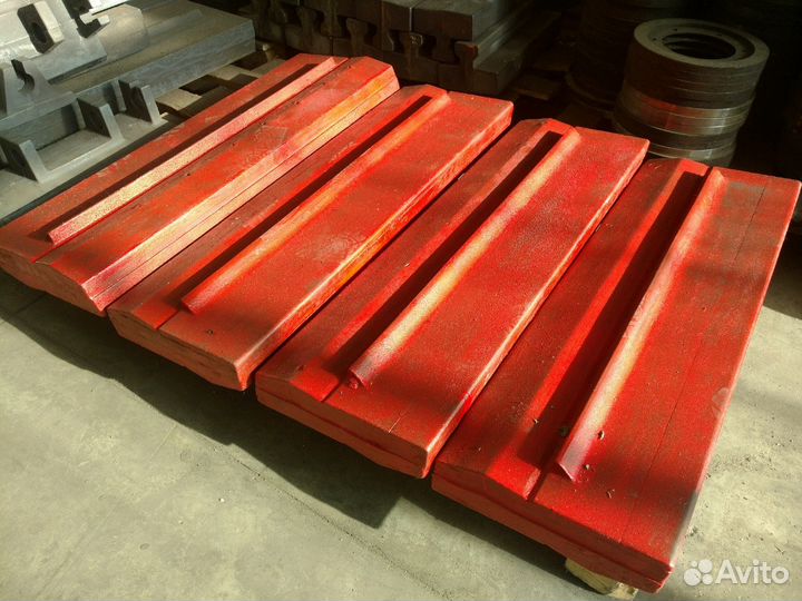 Молотки, било, брони, конусы, плиты для дробилок