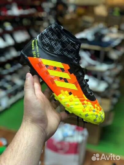 Футбольные бутсы