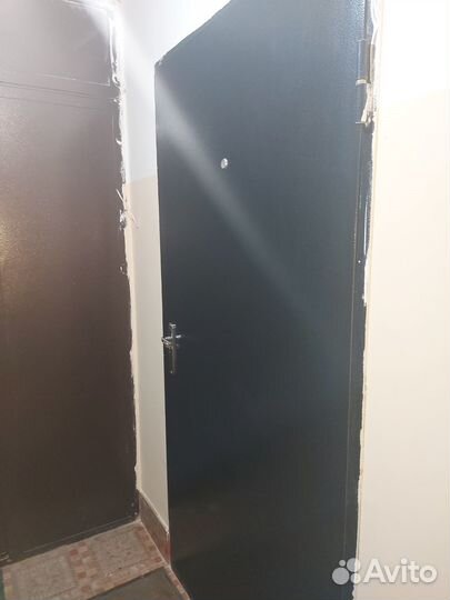 Дверь входная железная б/у