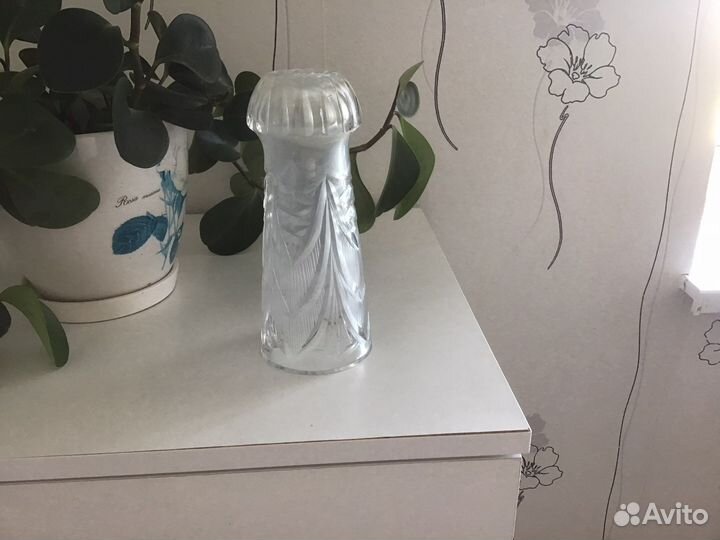 Ваза хрустальна