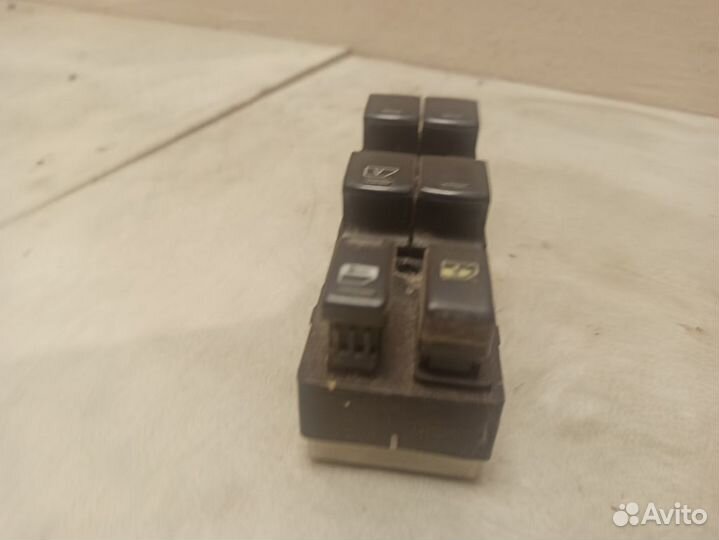 Блок управления стеклоподъемниками 25401JN21A