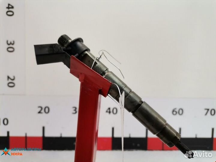 Форсунка BMW 5 F07/F10/F11 2011 13537823461