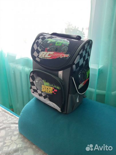 Рюкзак школьный для мальчика ортопедический